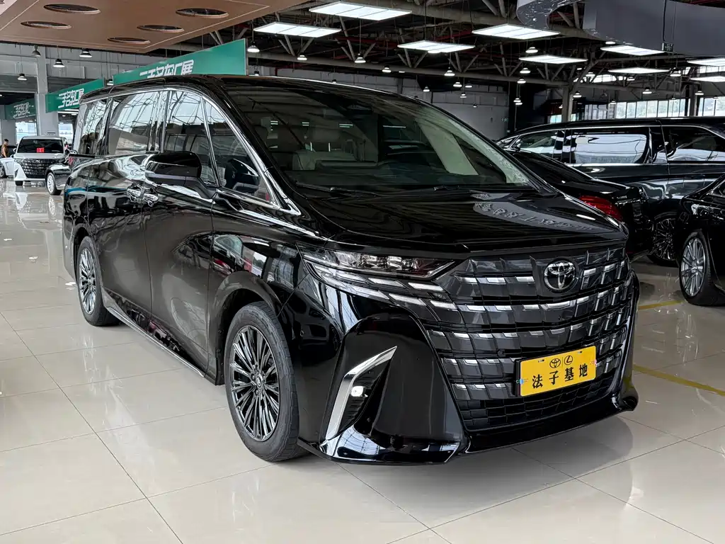 Toyota Alphard 2023 — фото 3