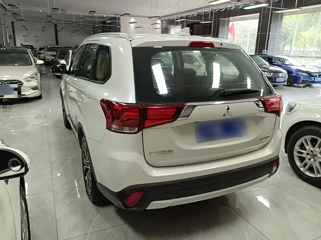 Mitsubishi Outlander 2017