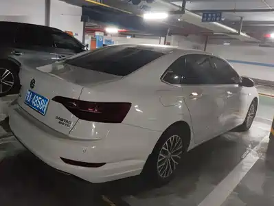 Volkswagen Sagitar 2019
