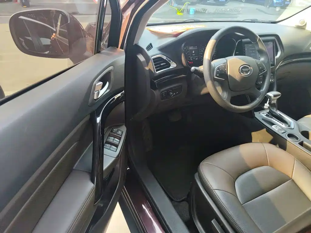 GAC Motor Trumpchi GS4 2017 — фото 12