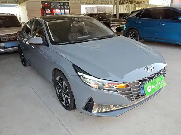 Hyundai Elantra 2023