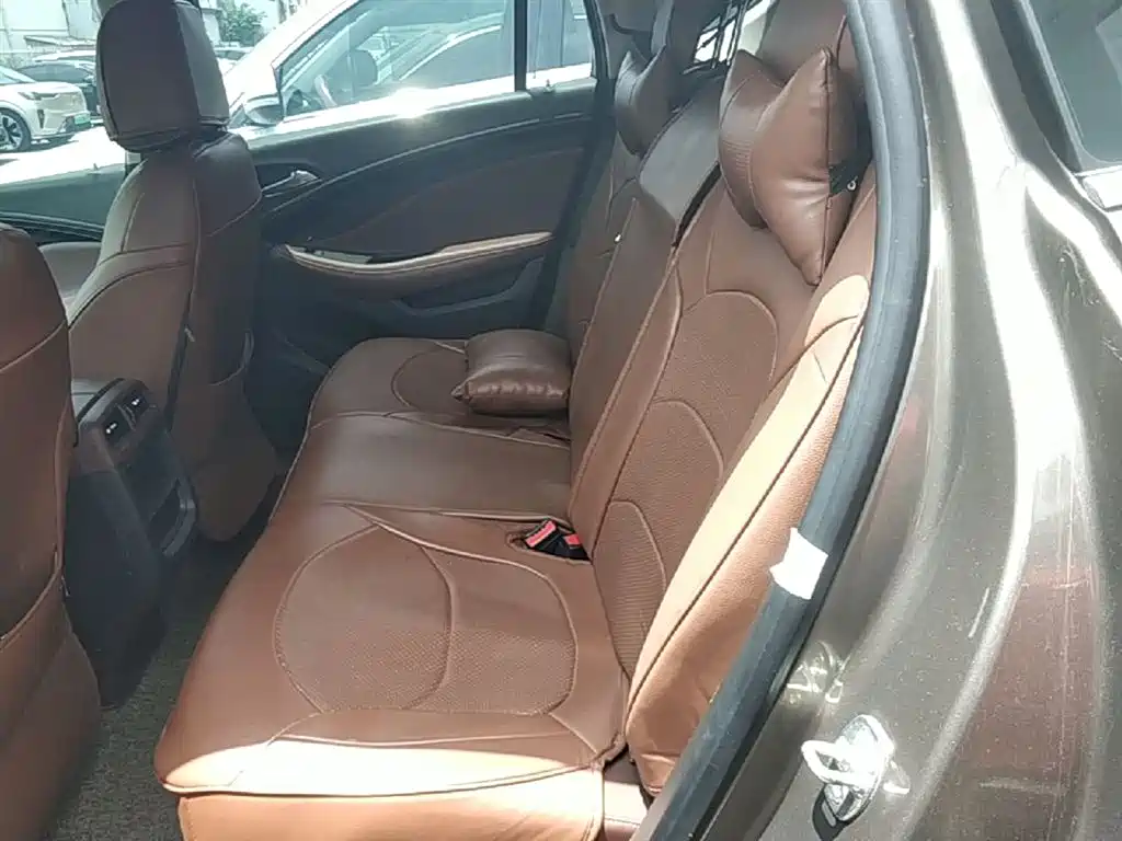 Buick Envision Plus 2019 — фото 17
