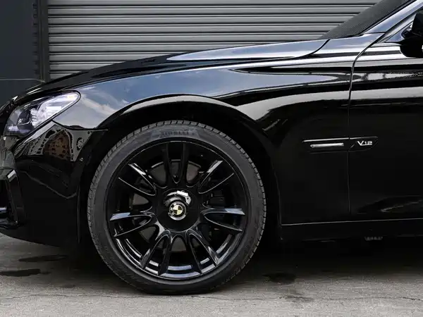 BMW 7 Series 2010