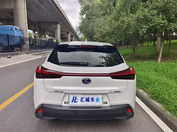 Lexus UX New Energy 2023