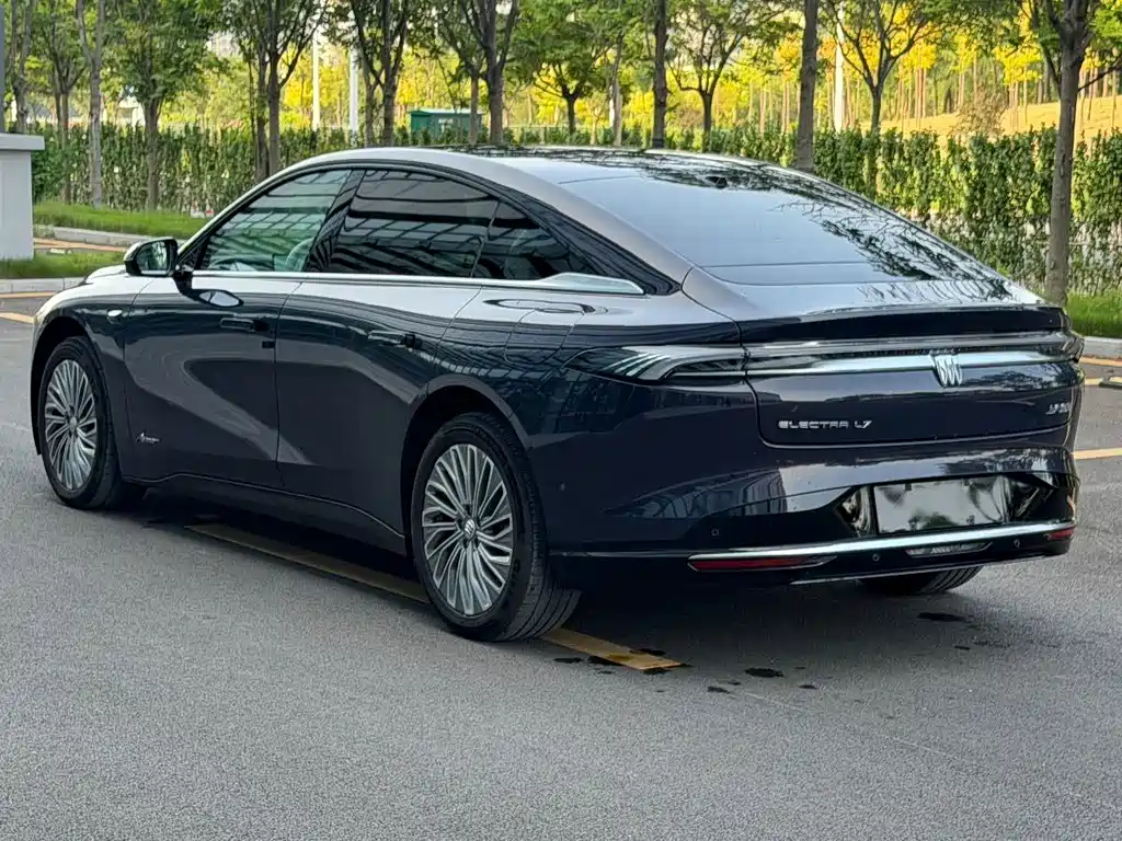 Buick Zhijing L7 2025 — фото 4