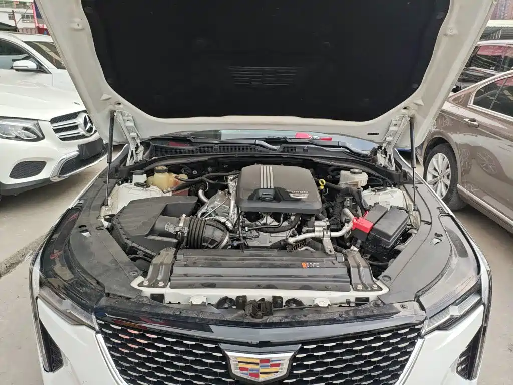 Cadillac CT4 2021 — фото 16