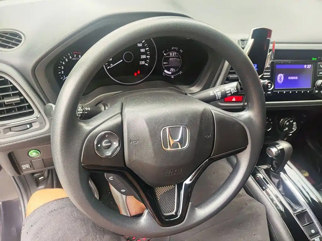 Honda Vezel 2016
