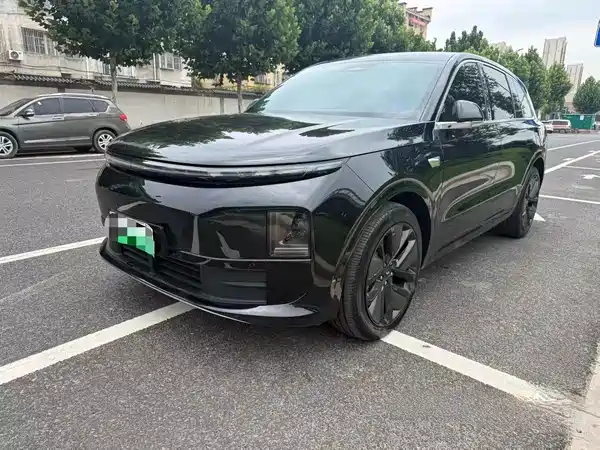 Li Auto L6 2024