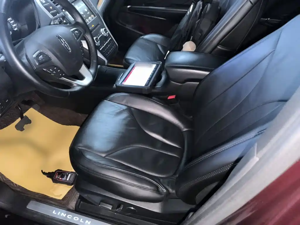 Lincoln MKC 2018 — фото 15