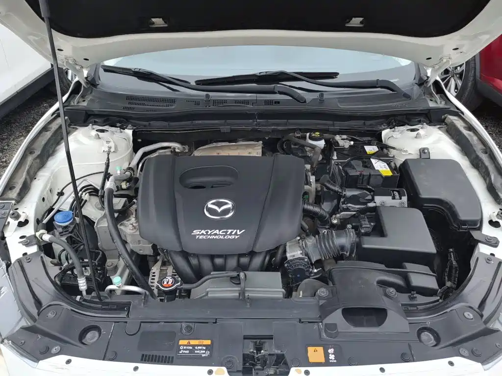 Mazda 3 Axela 2016 — фото 20