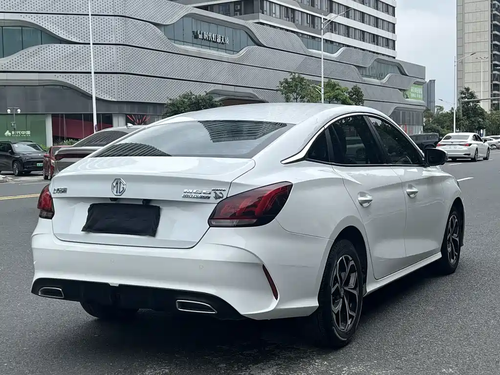 MG 5 2022