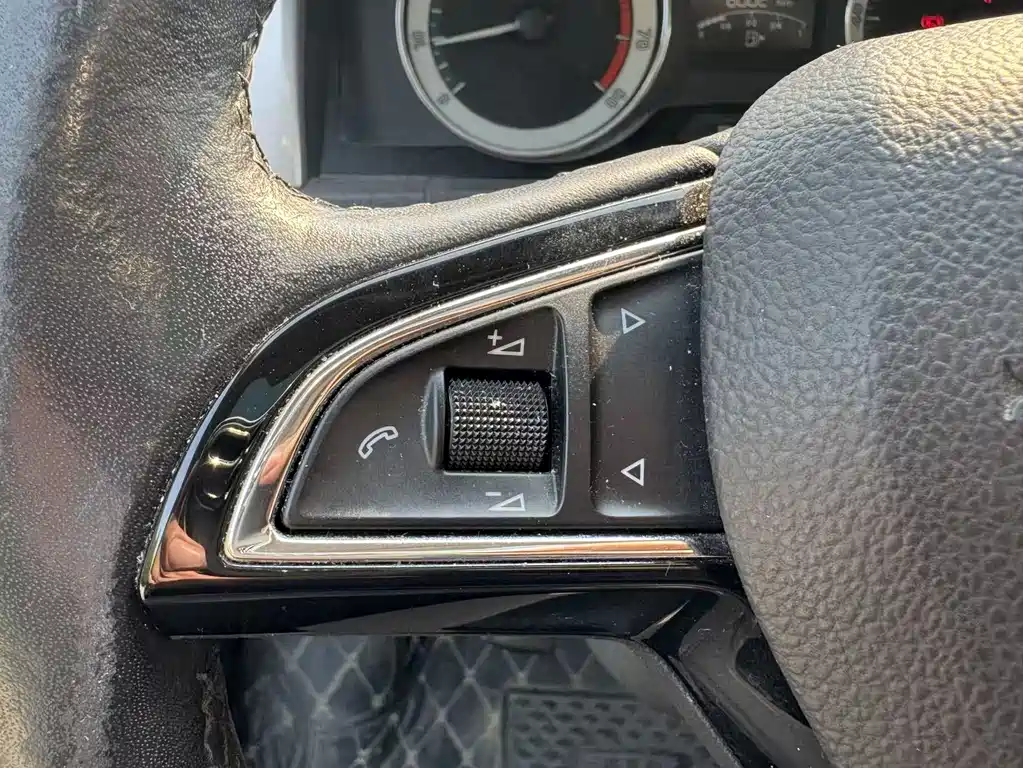 Skoda Rapid 2018 — фото 14