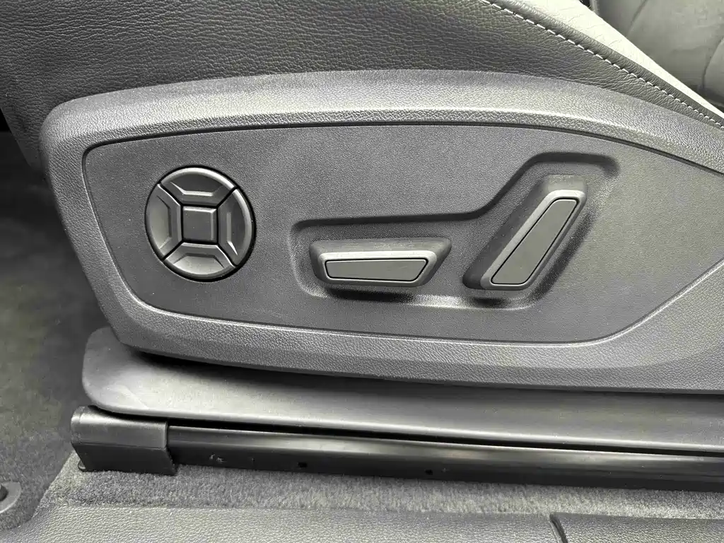 Audi Q3 2022 — фото 11