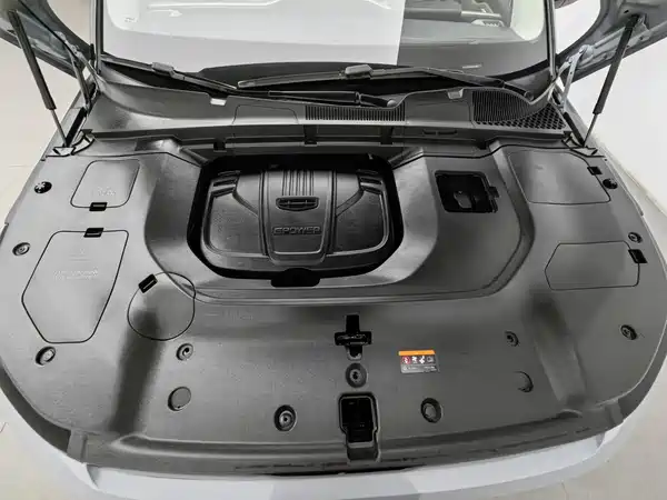 Geely ICON 2021