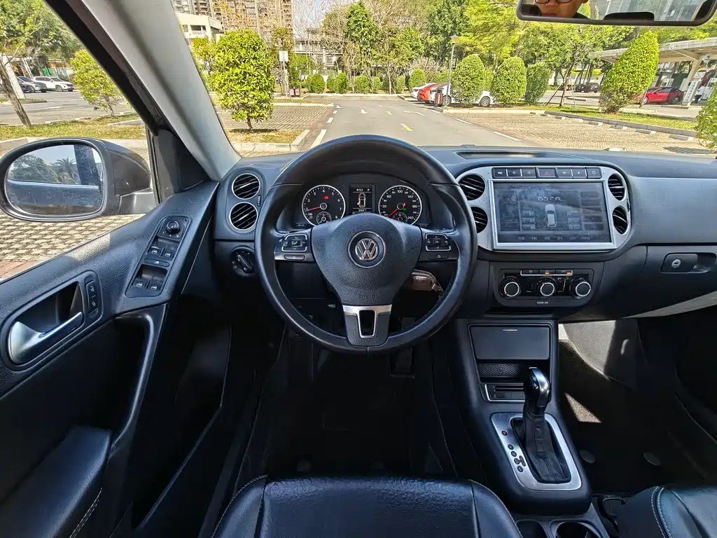 Volkswagen Tiguan 2016 — фото 12