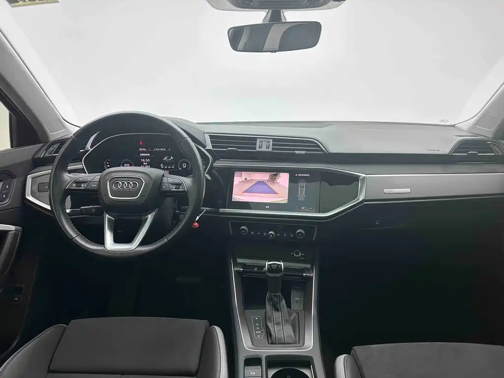 Audi Q3 2022 — фото 14