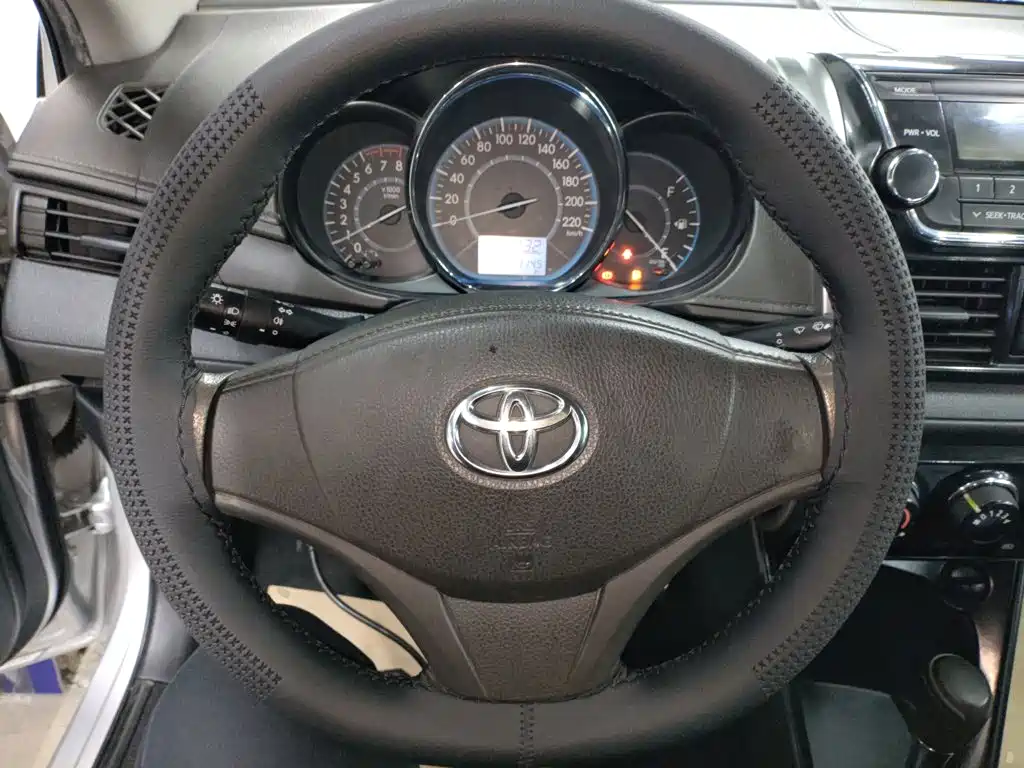 Toyota Vios 2014 — фото 11