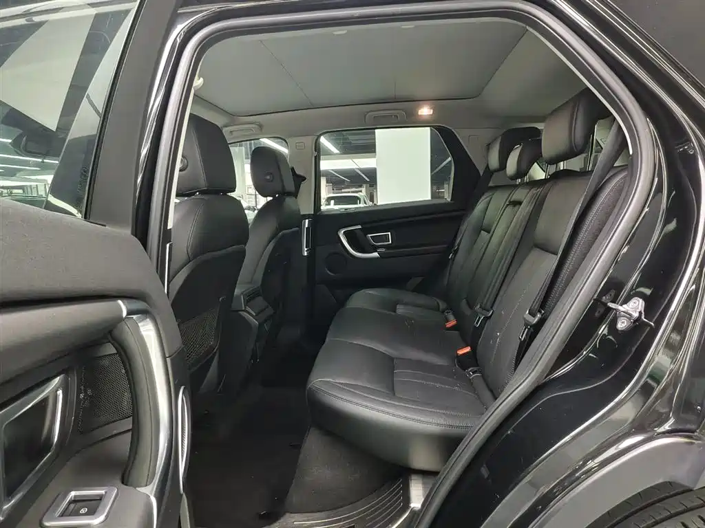 Land Rover Discovery Sport 2016 — фото 11