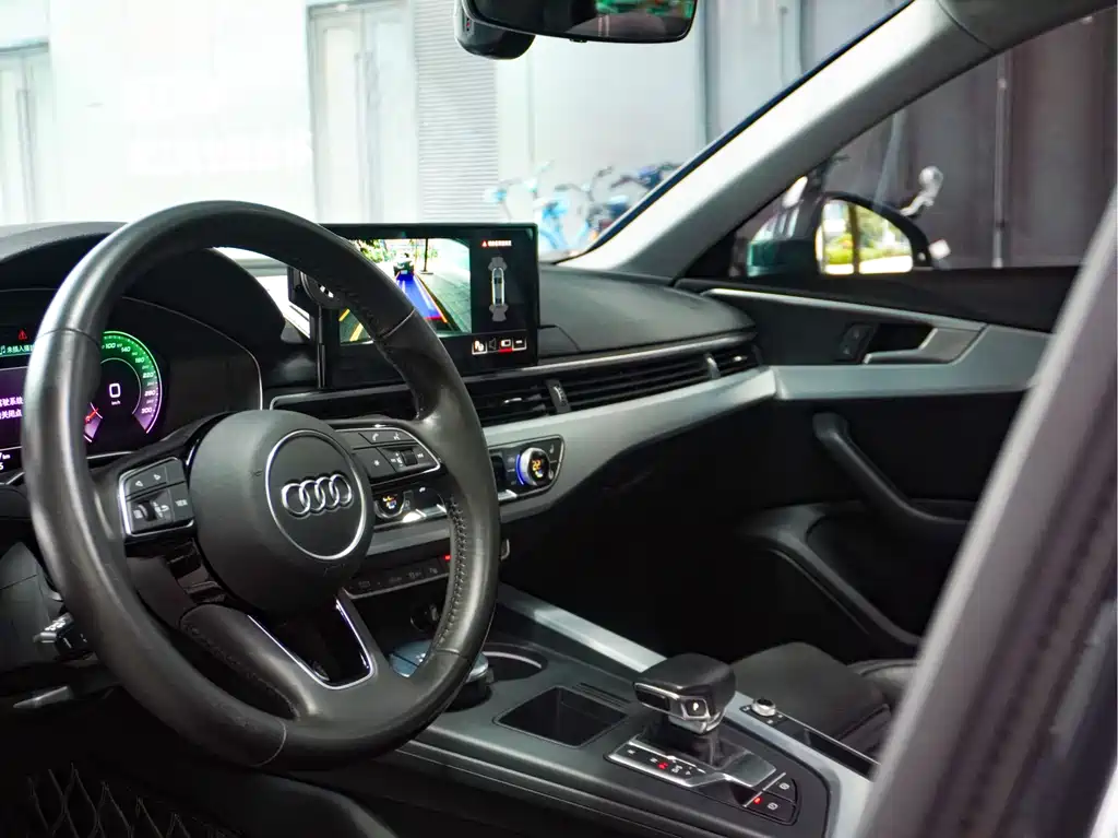Audi A4L 2020