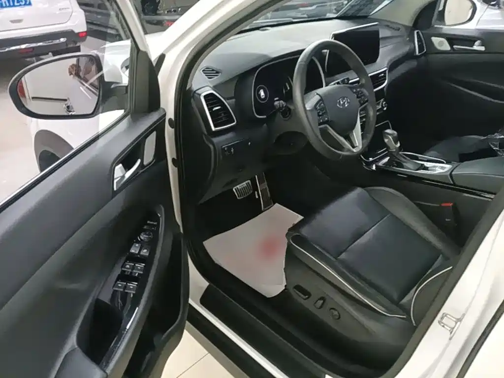 Hyundai Tucson 2019 — фото 16
