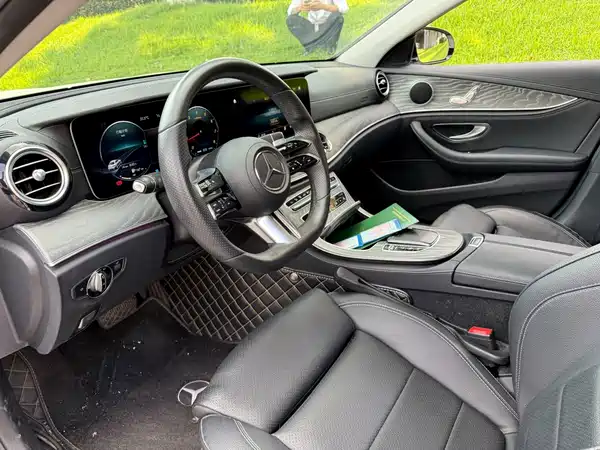 Mercedes-Benz E-Class 2021