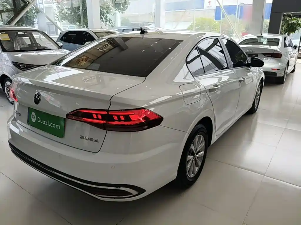 Volkswagen Bora 2023
