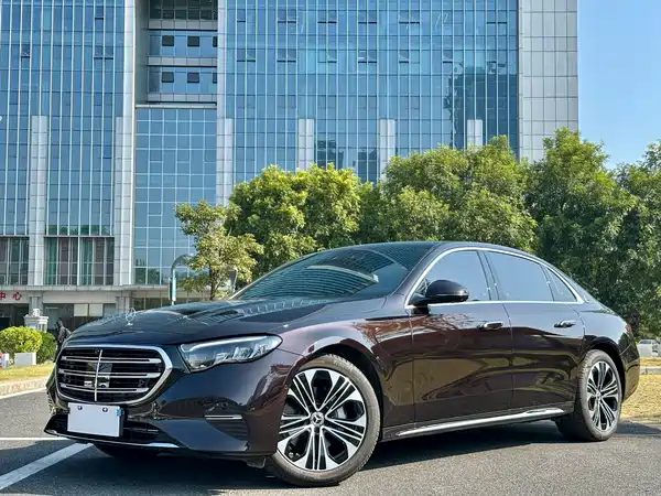 Mercedes-Benz E-Class 2025