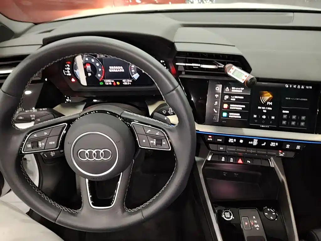 Audi A3 2024 — фото 10