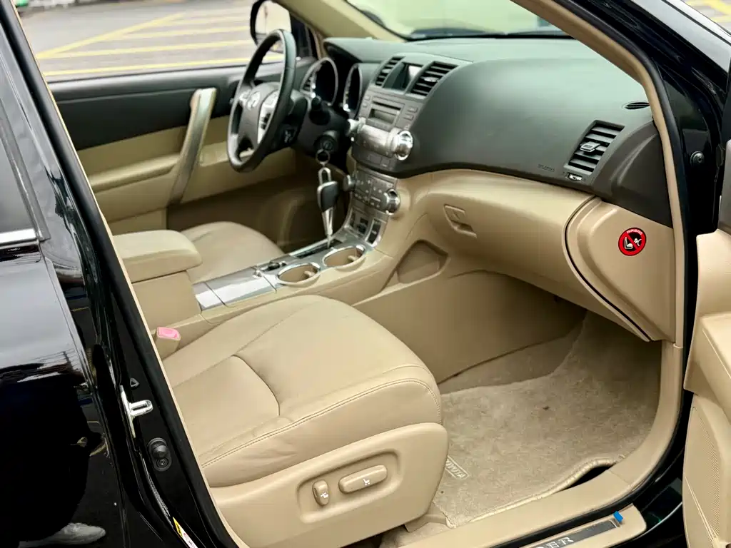 Toyota Highlander 2014 — фото 20