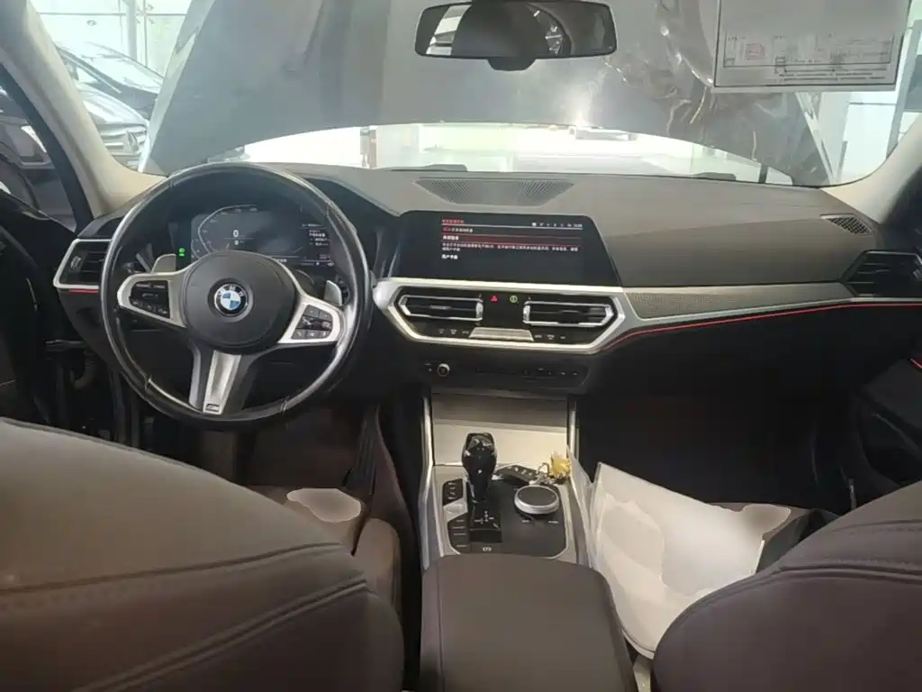 BMW 3 Series 2020 — фото 10