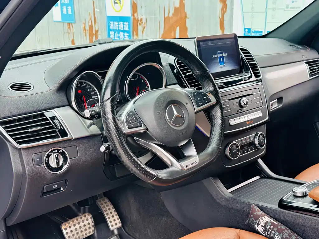 Mercedes-Benz GLE AMG 2019 — фото 7