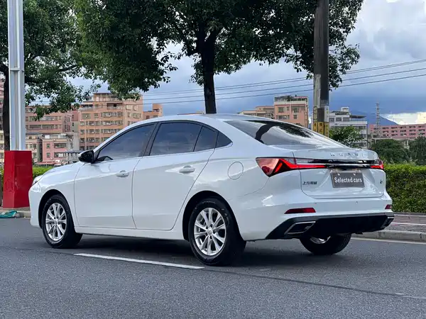 Roewe i5 2025