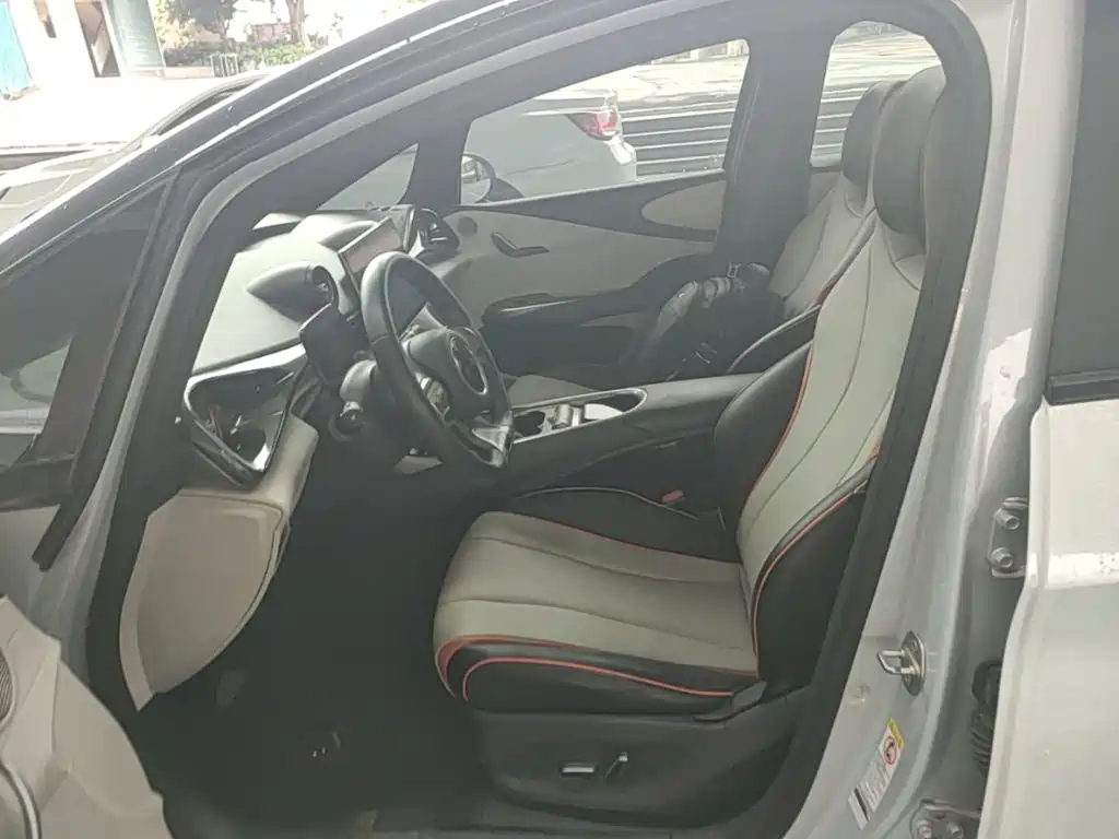 BYD Dolphin 2022 — фото 15