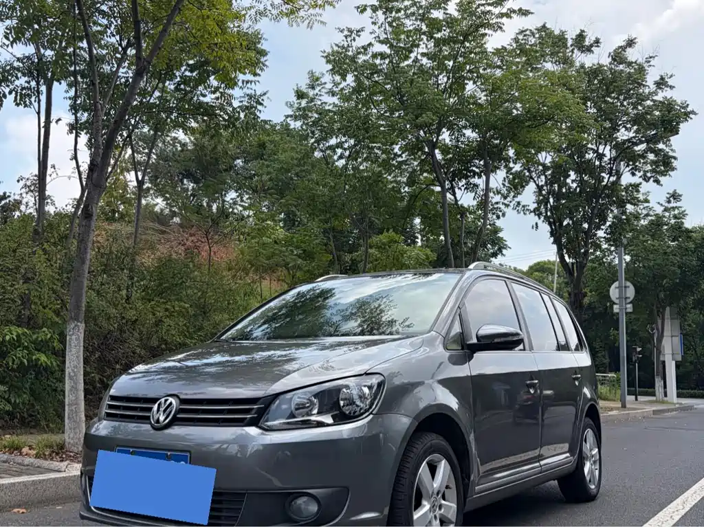 Volkswagen Touran 2015