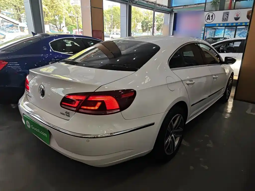 Volkswagen CC 2017 — фото 7