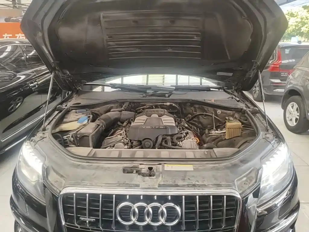Audi Q7 2015 — фото 20