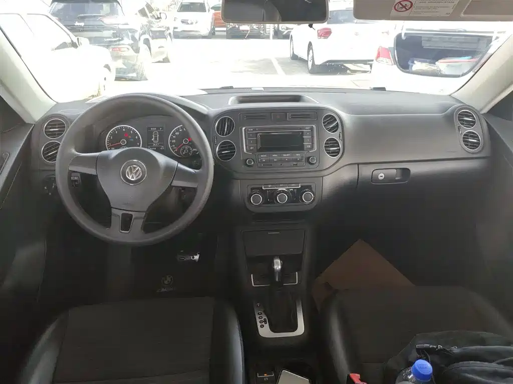 Volkswagen Tiguan 2015 — фото 10
