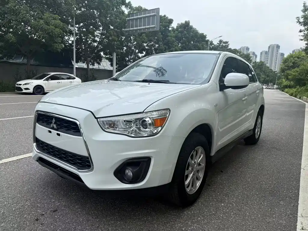 Mitsubishi ASX 2015