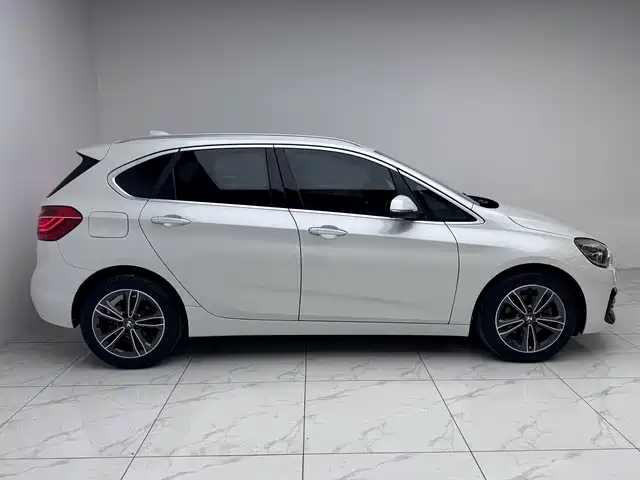 BMW 2 Series Active Tourer 2019 — фото 6