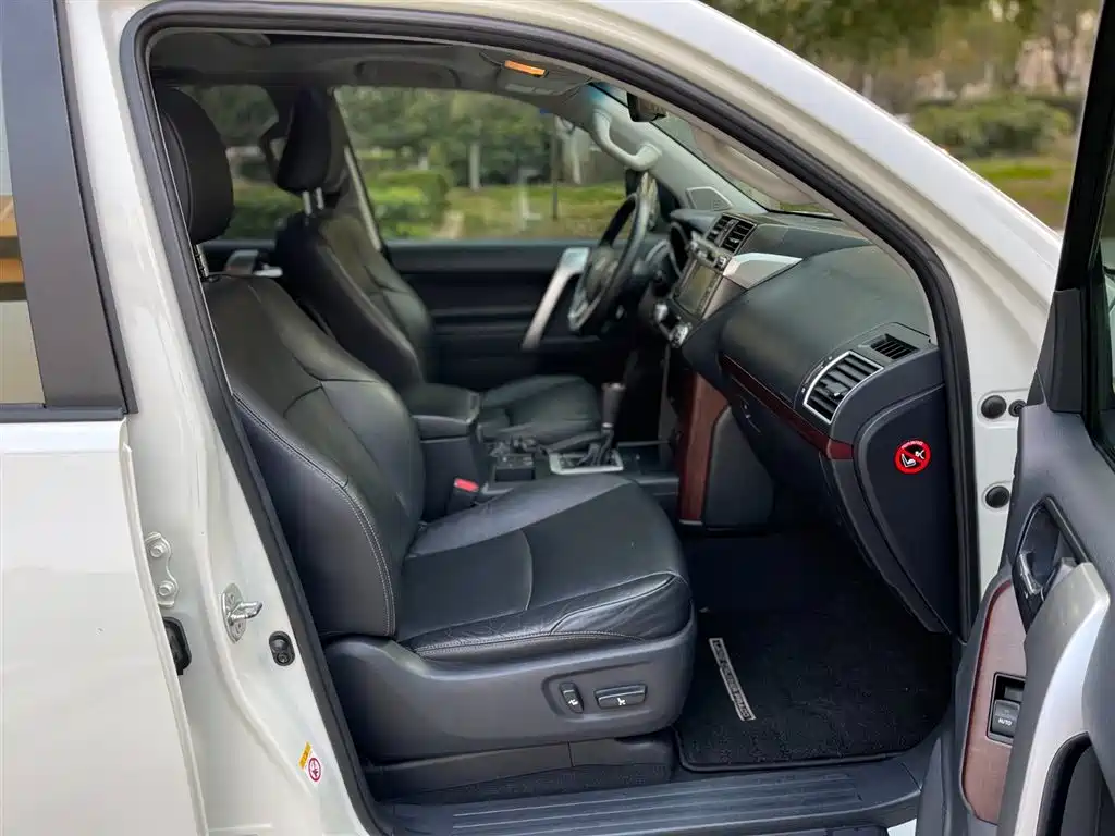 Toyota Prado 2016 — фото 14