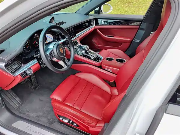 Porsche Panamera 2018