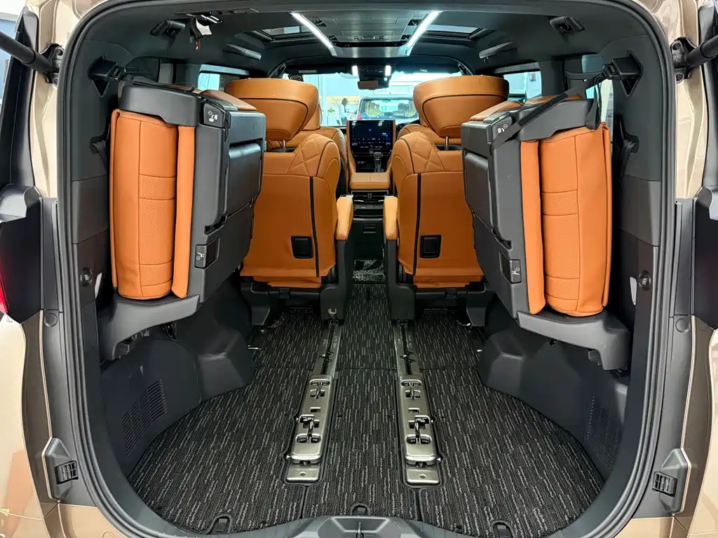 Toyota Alphard 2026 — фото 12