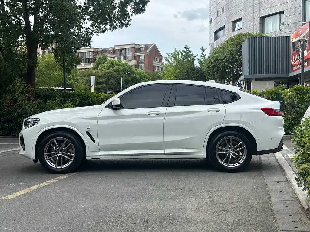 BMW X4 2020 — фото 6