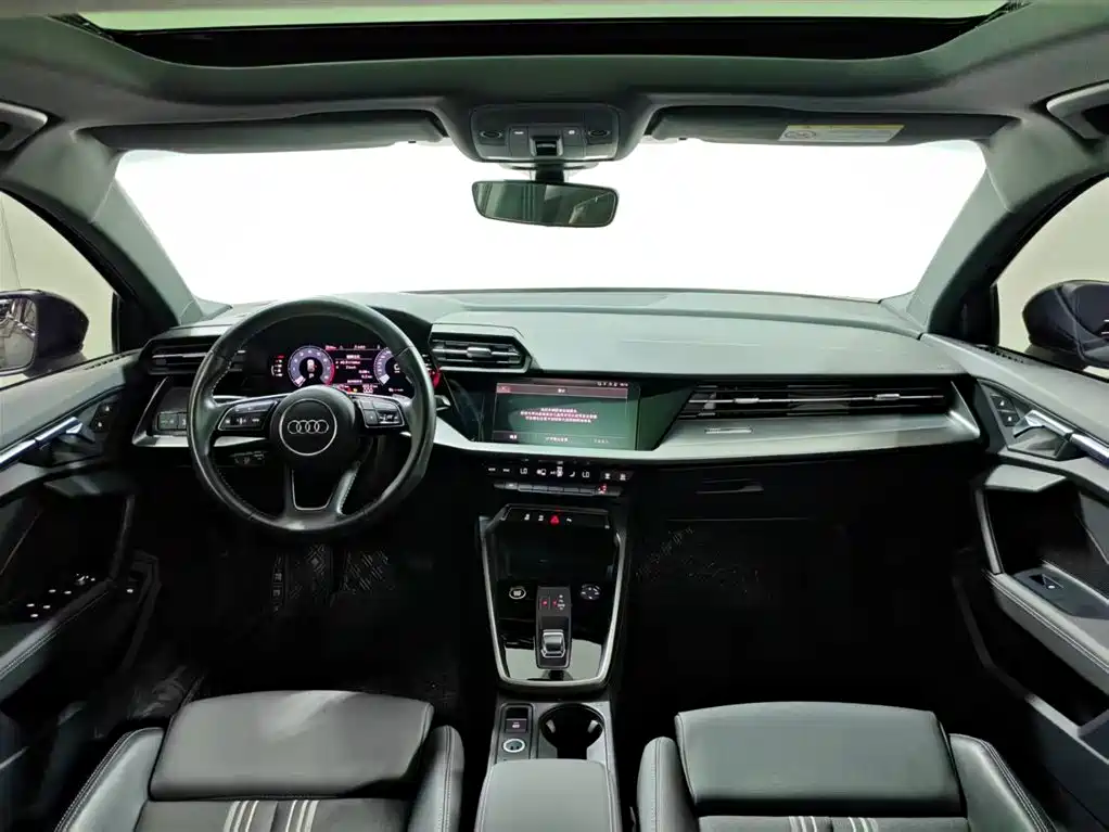 Audi A3 2022 — фото 10