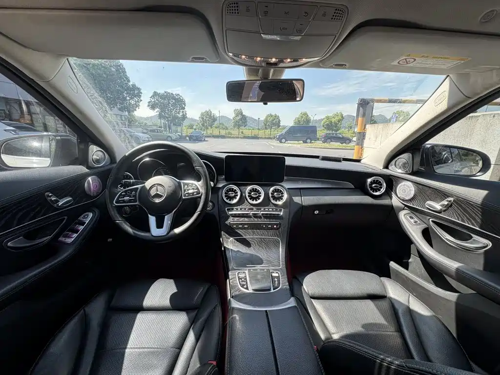Mercedes-Benz C-Class 2019