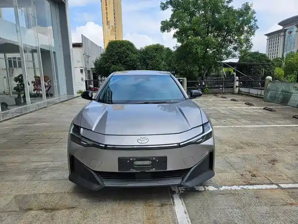 Toyota bZ3 2024