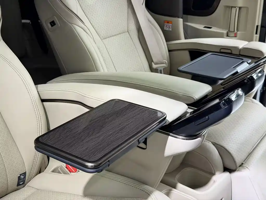 Toyota Vellfire 2024 — фото 10