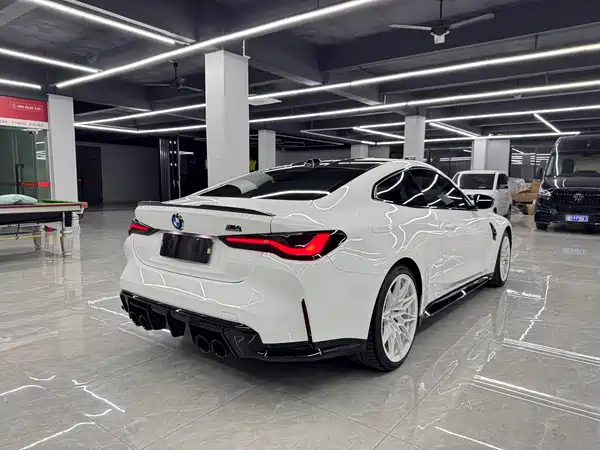 BMW M4 2023