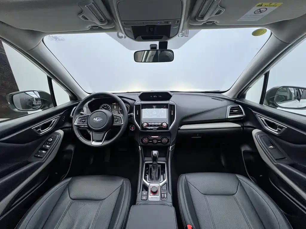 Subaru Forester 2022 — фото 25