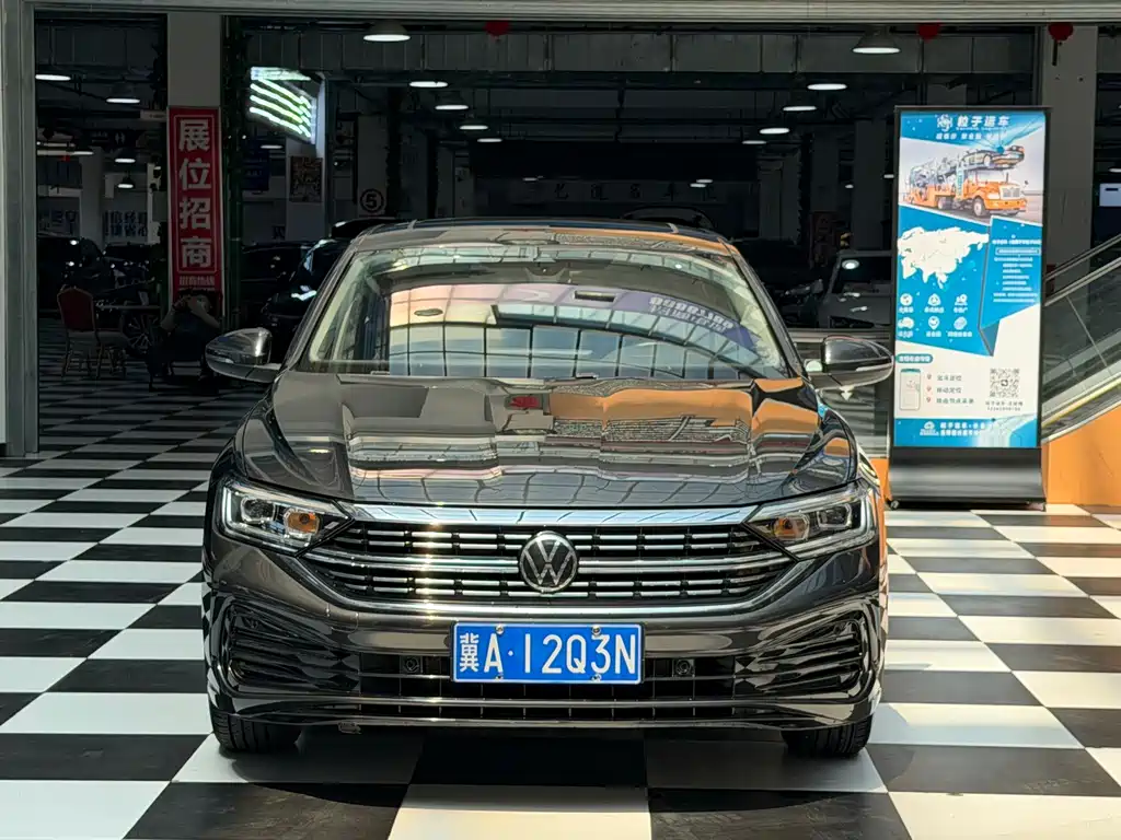 Volkswagen Sagitar 2022